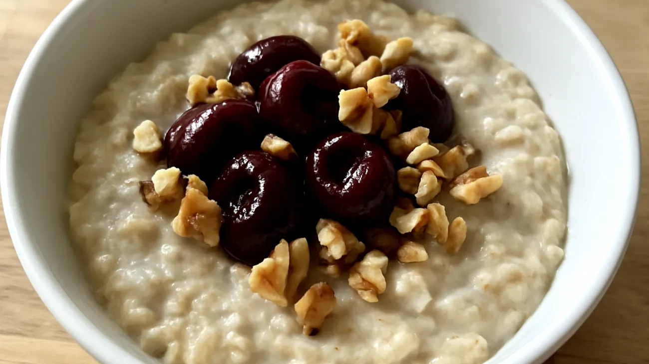 Haferbrei mit Tart Cherry (Sauerkirschen) und Walnüssen"